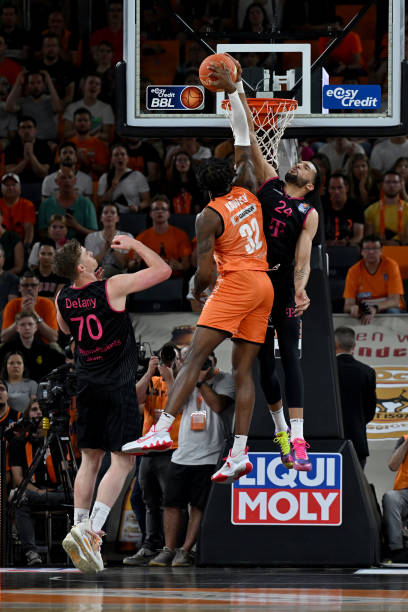 延续主场龙 延续主场龙